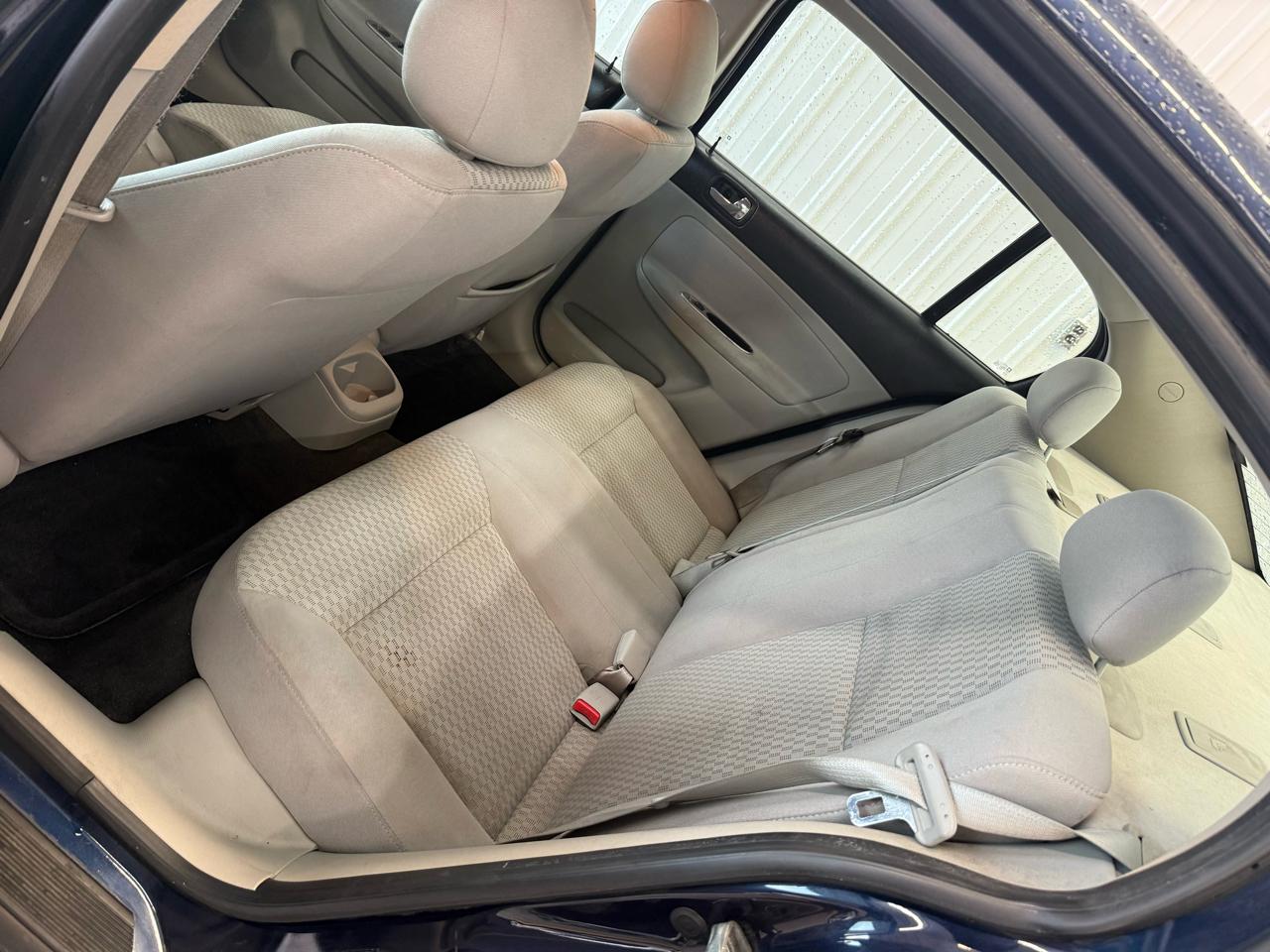 Chevrolet Cobalt 4dr Sdn LT w/1LT 2010