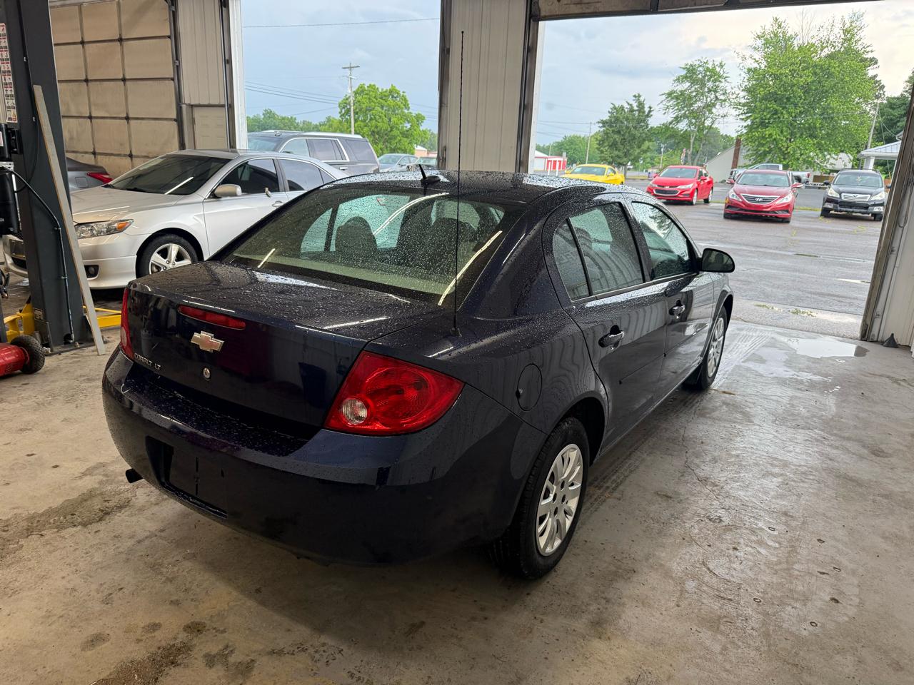 Chevrolet Cobalt 4dr Sdn LT w/1LT 2010