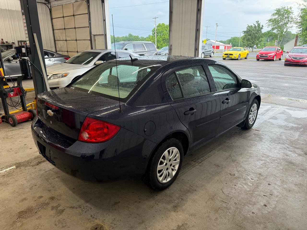 Chevrolet Cobalt 4dr Sdn LT w/1LT 2010