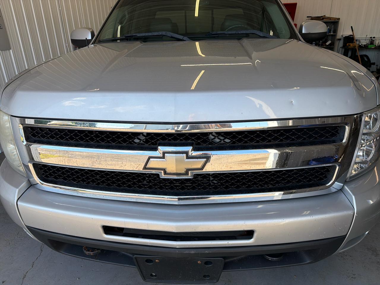 Chevrolet Silverado 1500 4WD Ext Cab 143.5" LTZ 2011