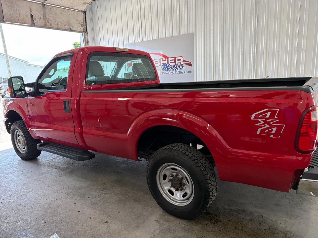 Ford Super Duty F-250 SRW 4WD Reg Cab 137" XL 2015