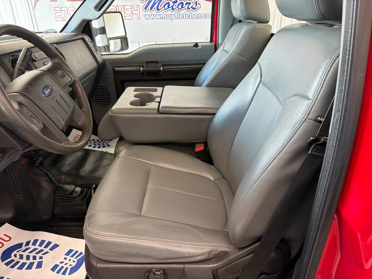Ford Super Duty F-250 SRW 4WD Reg Cab 137" XL 2015
