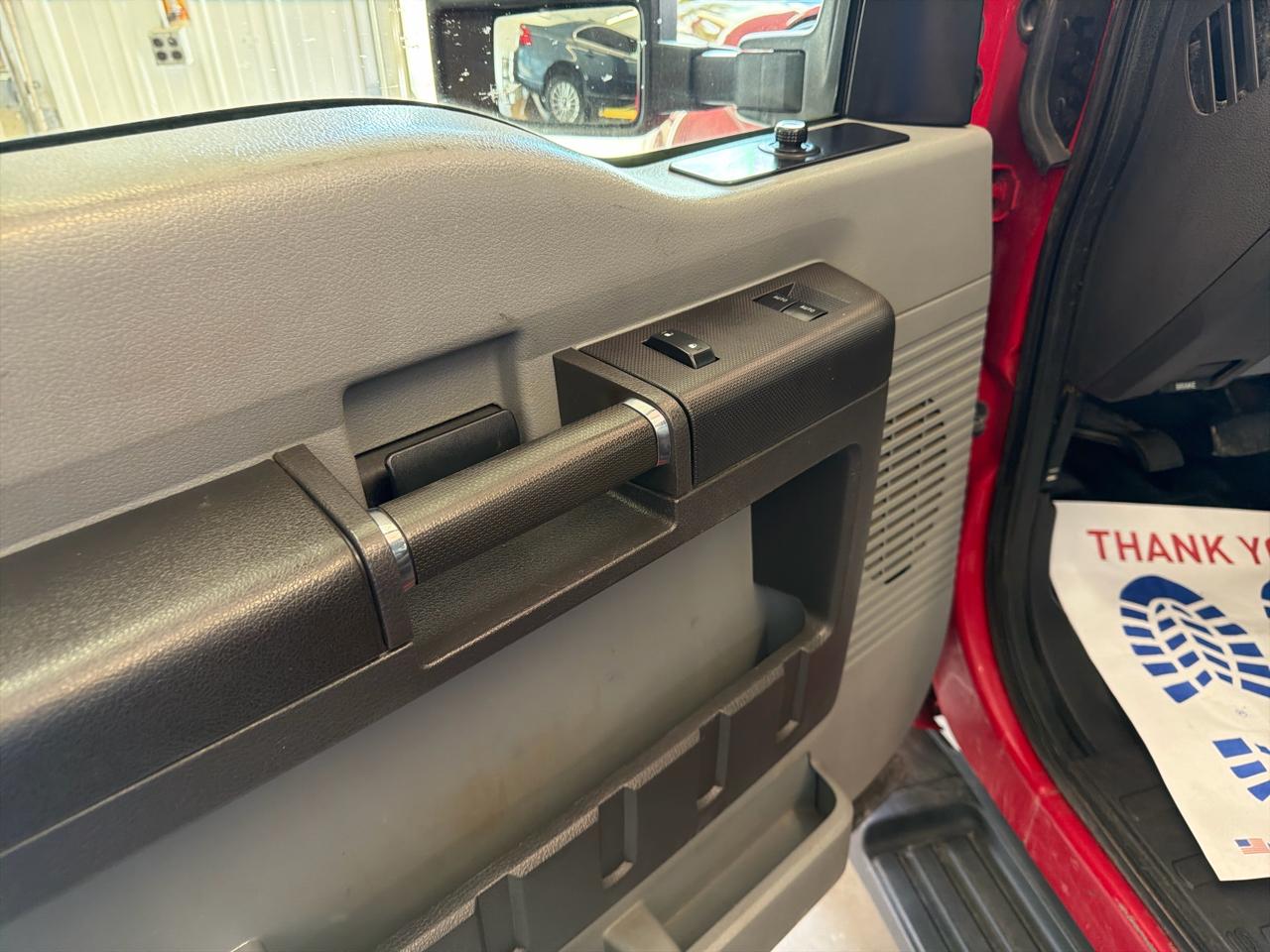 Ford Super Duty F-250 SRW 4WD Reg Cab 137" XL 2015