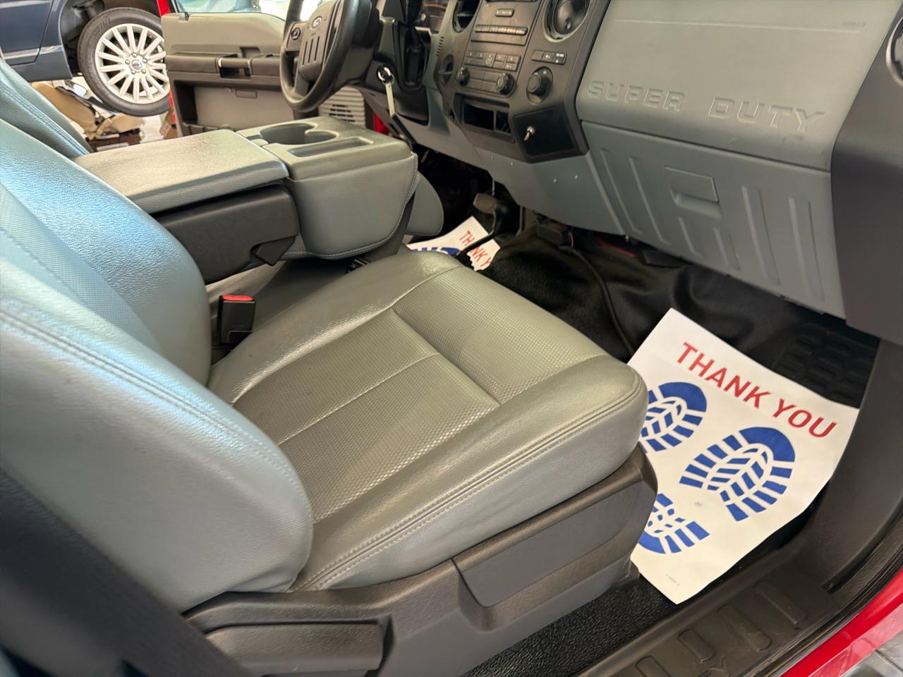 Ford Super Duty F-250 SRW 4WD Reg Cab 137" XL 2015