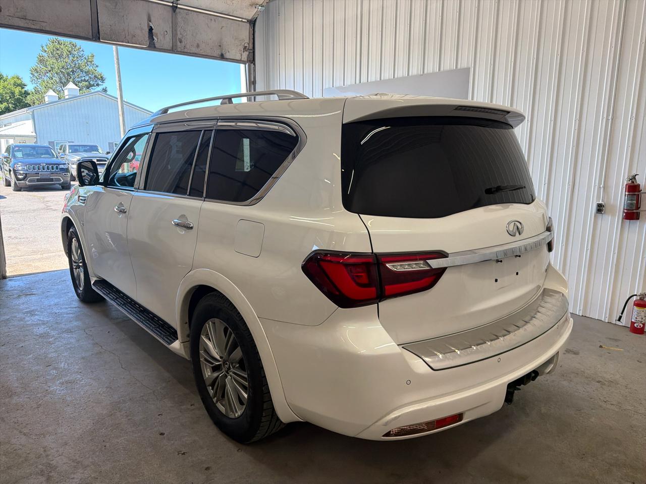 Infiniti QX80 LUXE RWD 2019