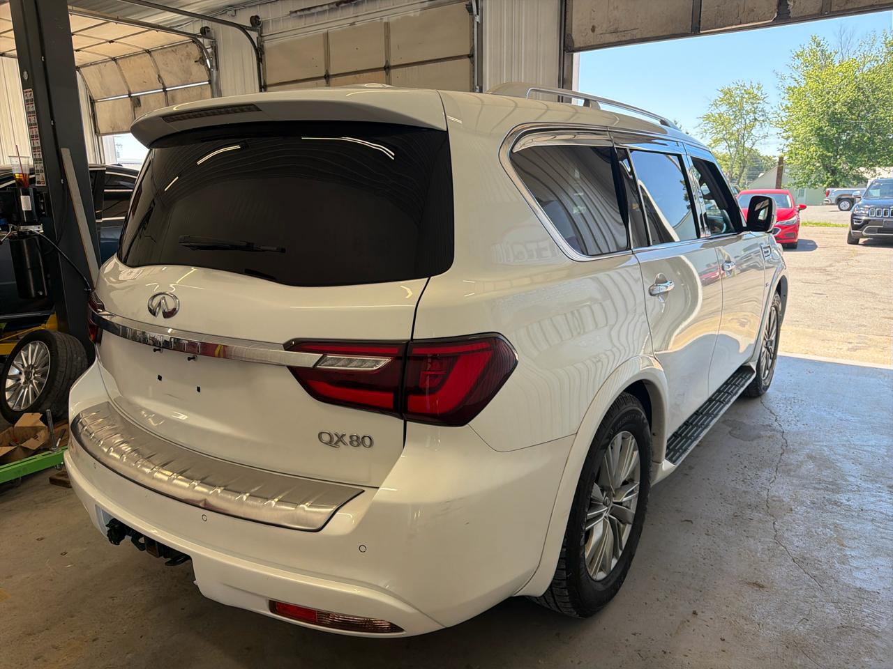 Infiniti QX80 LUXE RWD 2019