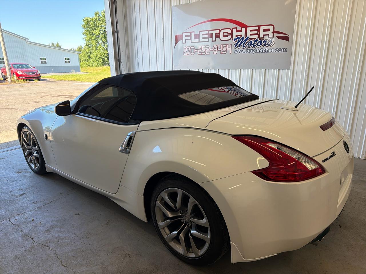 Nissan 370Z 2dr Roadster Auto Touring 2014