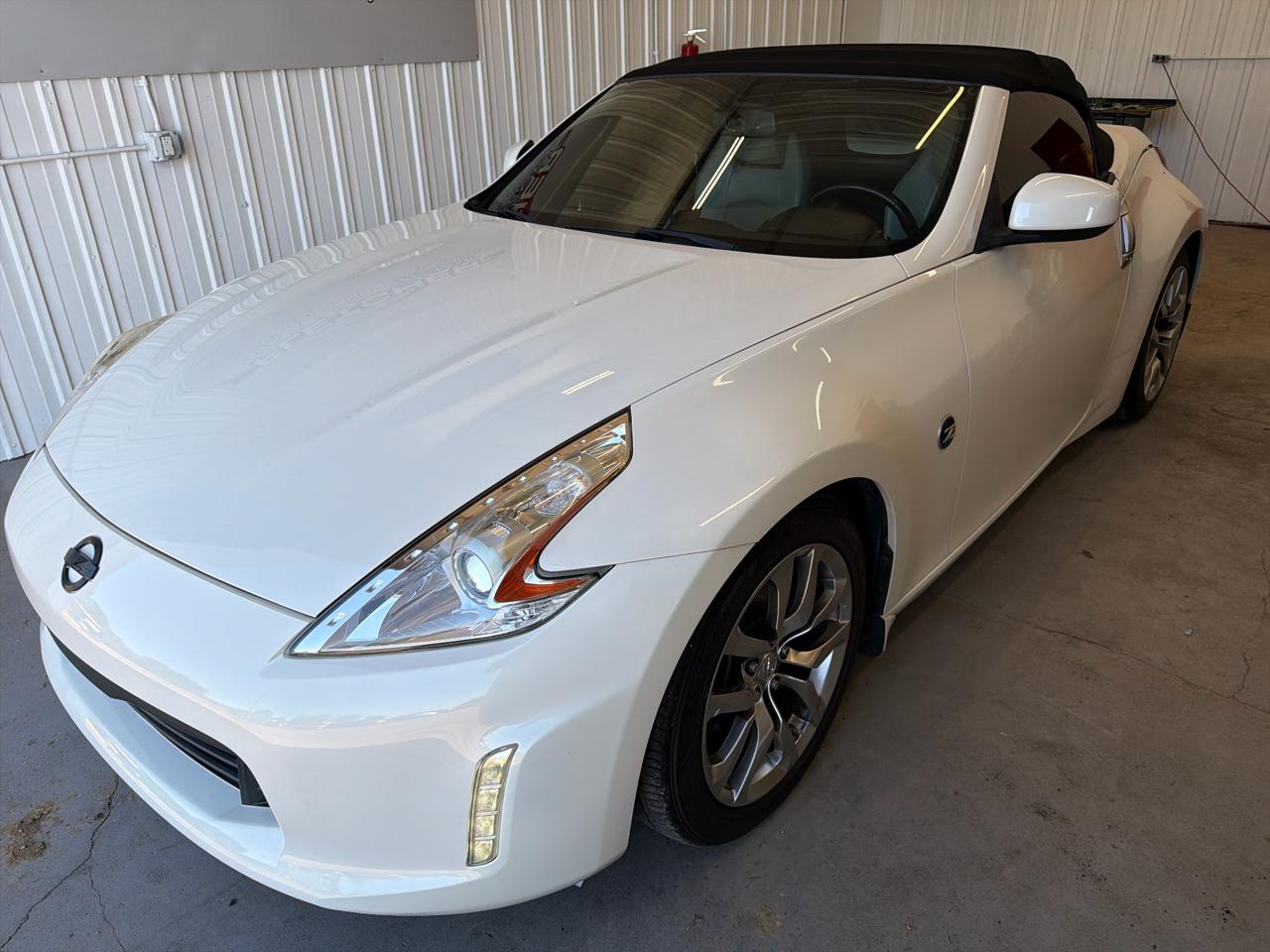 Nissan 370Z 2dr Roadster Auto Touring 2014