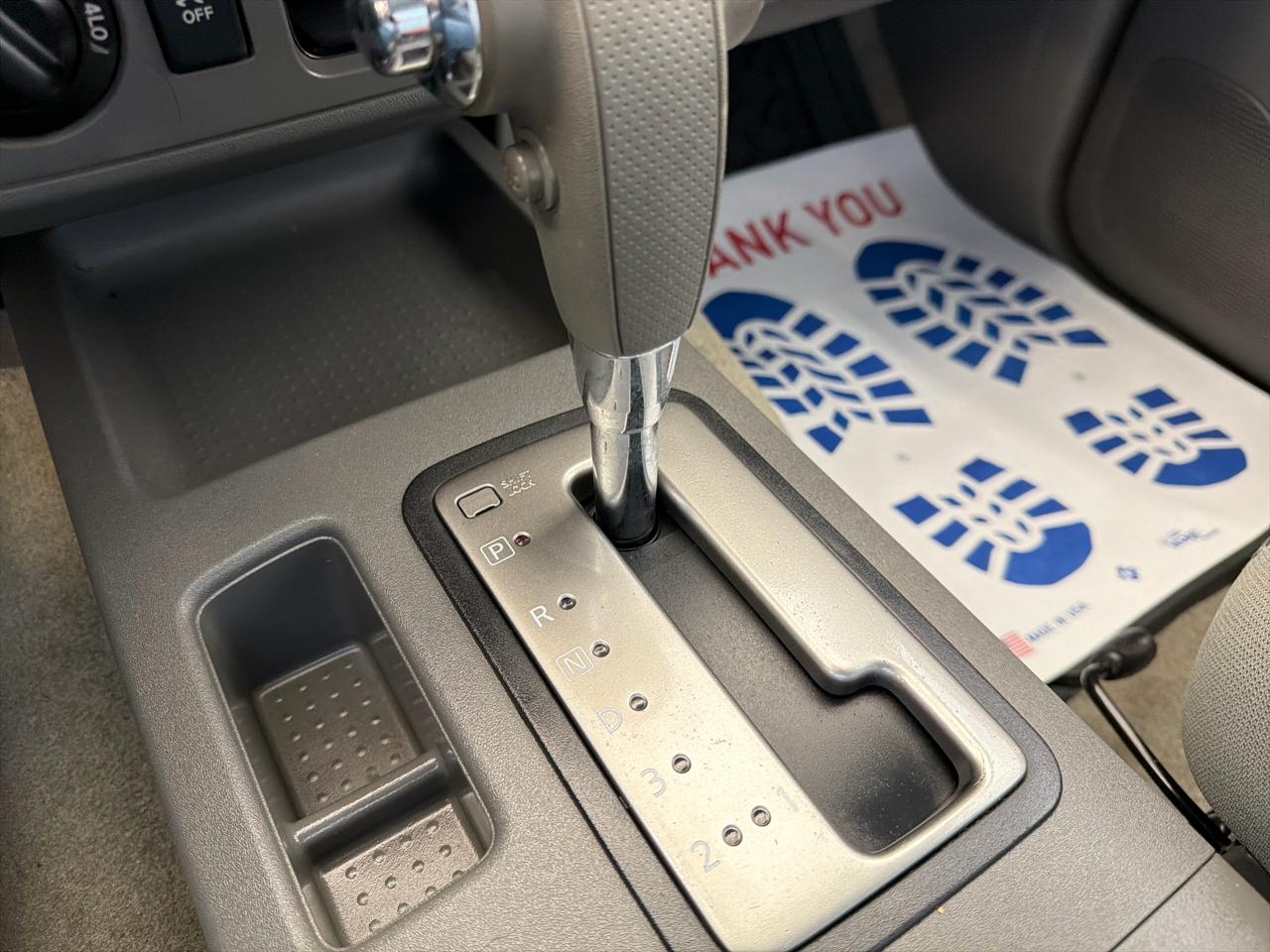 Nissan Frontier 4WD Crew Cab SWB Auto SV 2015