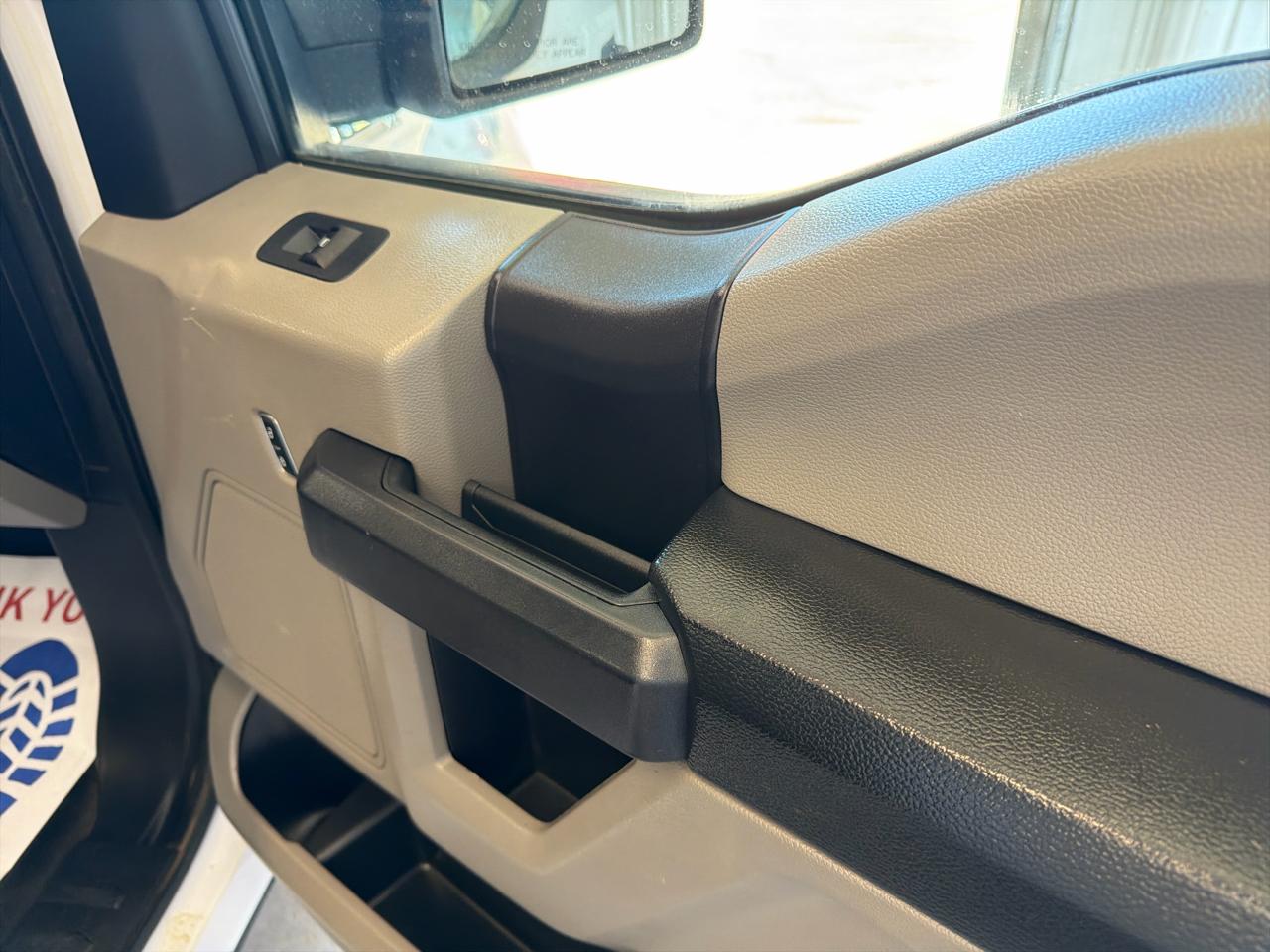 Ford F-150 2WD Reg Cab 141" XL 2018