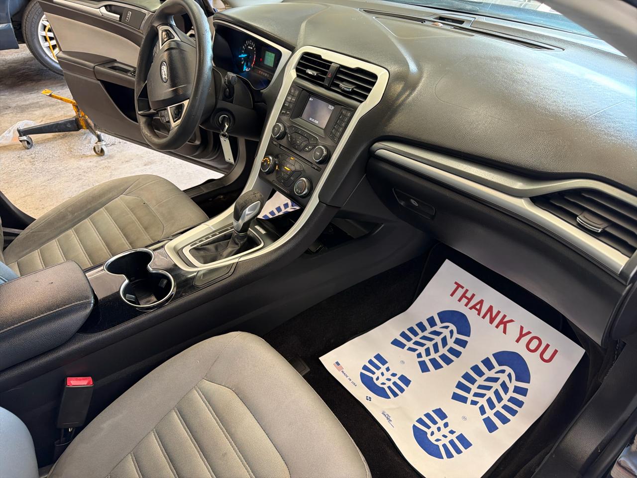 Ford Fusion 4dr Sdn S FWD 2014