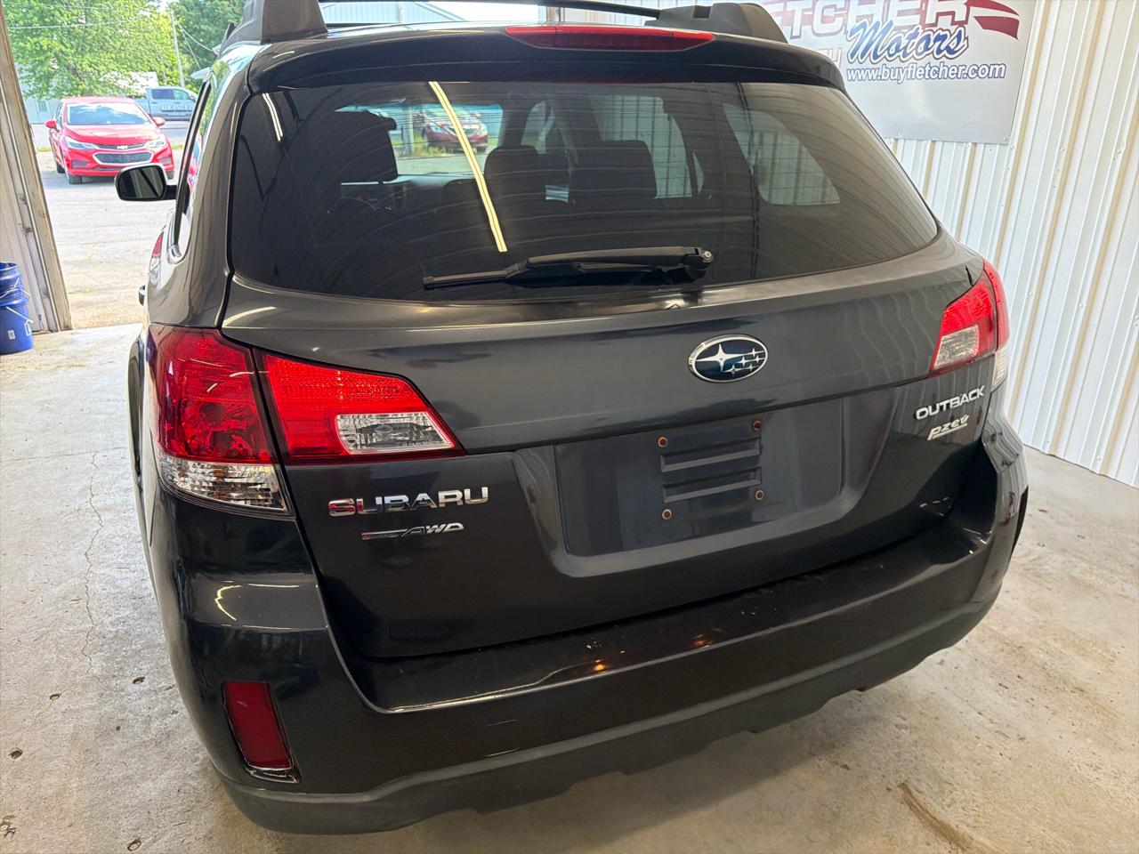 Subaru Outback 4dr Wgn H4 Man 2.5i Premium 2013