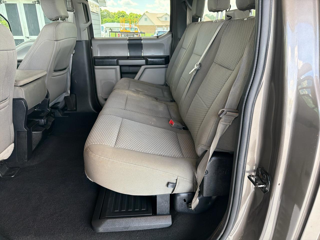 Ford Super Duty F-250 SRW XLT 4WD Crew Cab 8' Box 2019