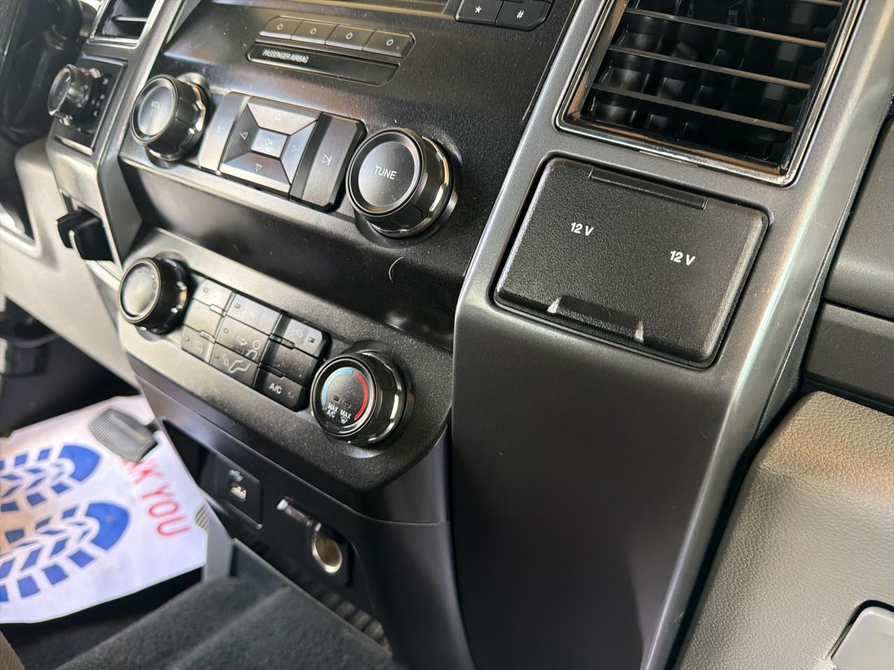 Ford Super Duty F-250 SRW XLT 4WD Crew Cab 8' Box 2019