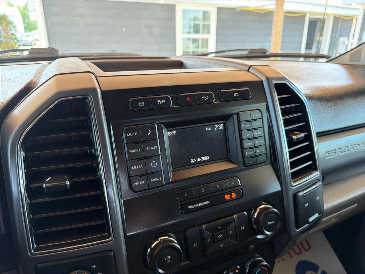 Ford Super Duty F-250 SRW XLT 4WD Crew Cab 8' Box 2019