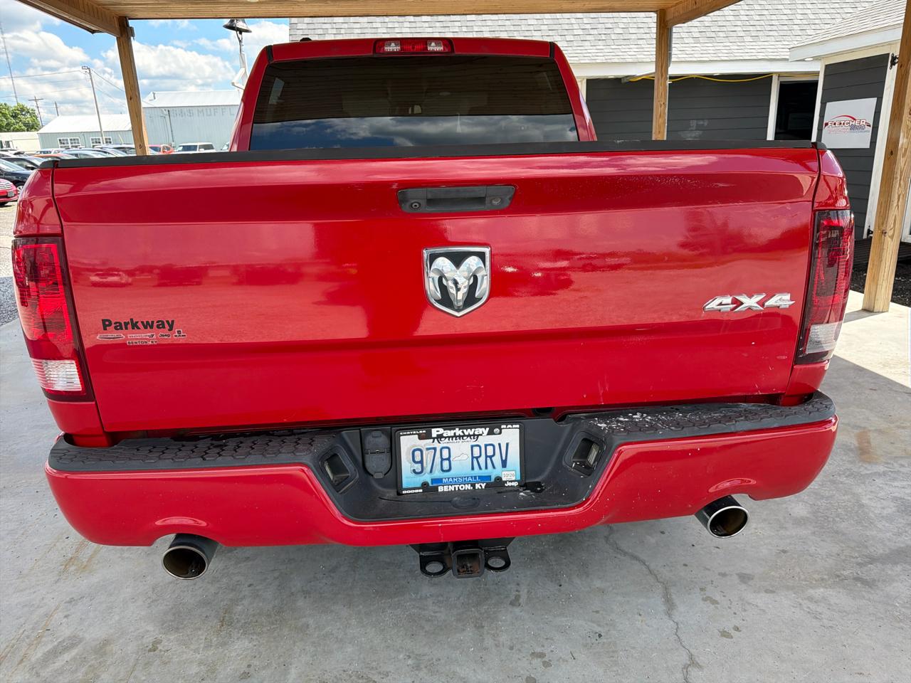 RAM 1500 4WD Crew Cab 140.5" Express 2014