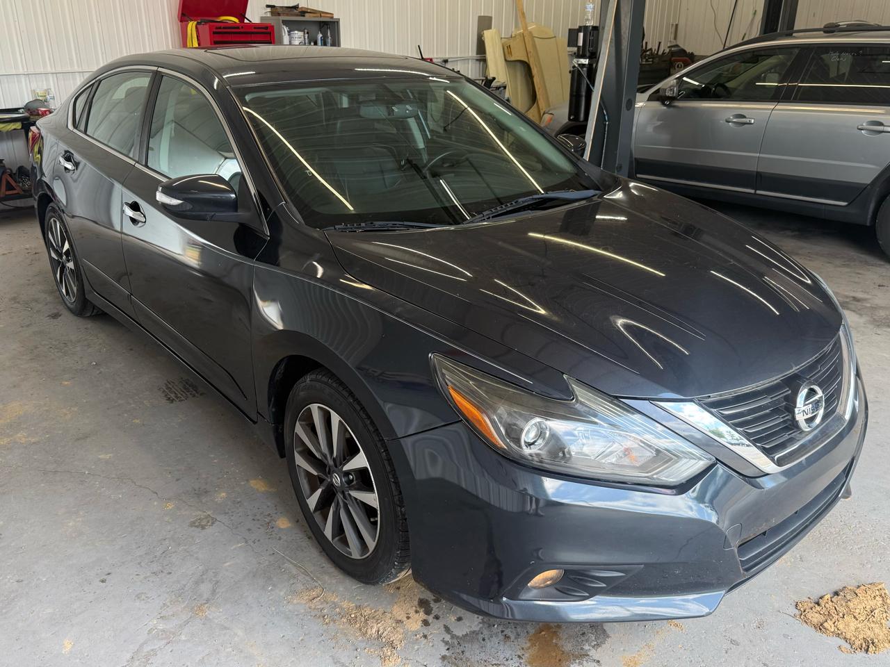 Nissan Altima 4dr Sdn I4 2.5 SL 2016