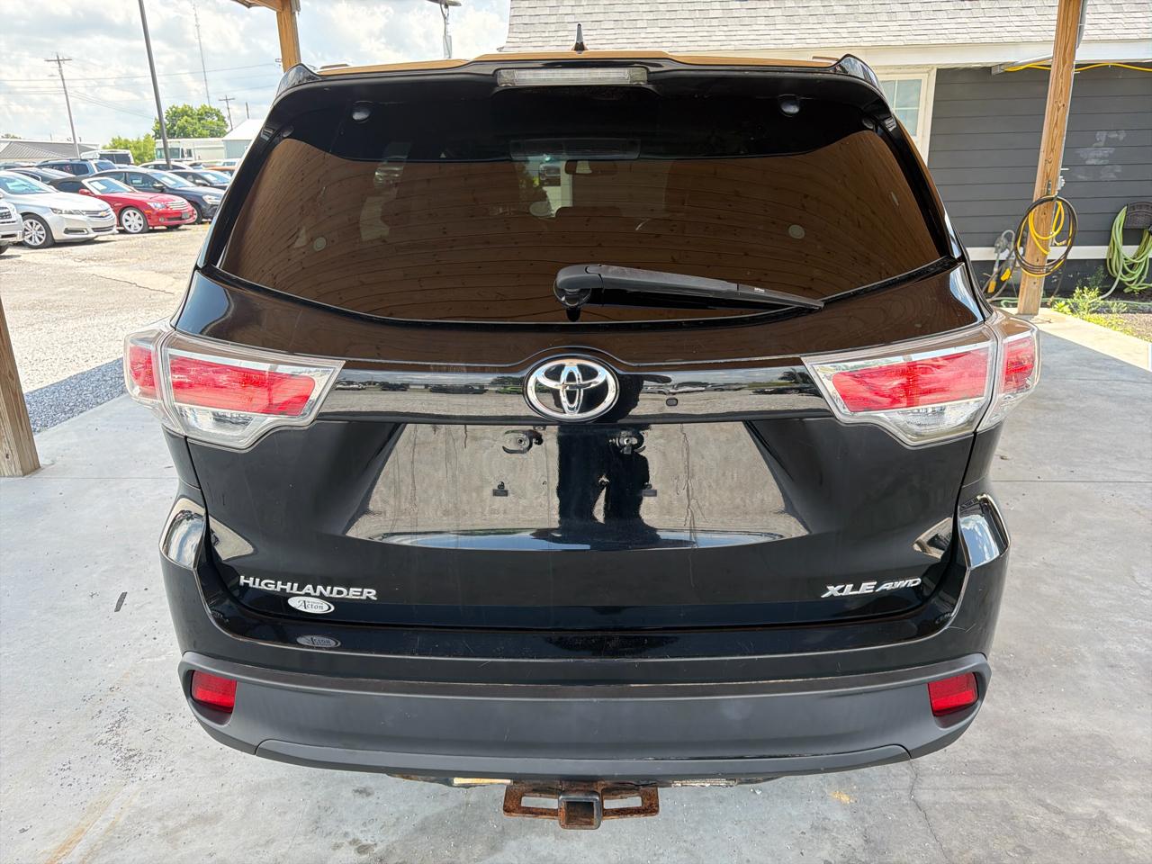 Toyota Highlander AWD 4dr V6 XLE (Natl) 2015