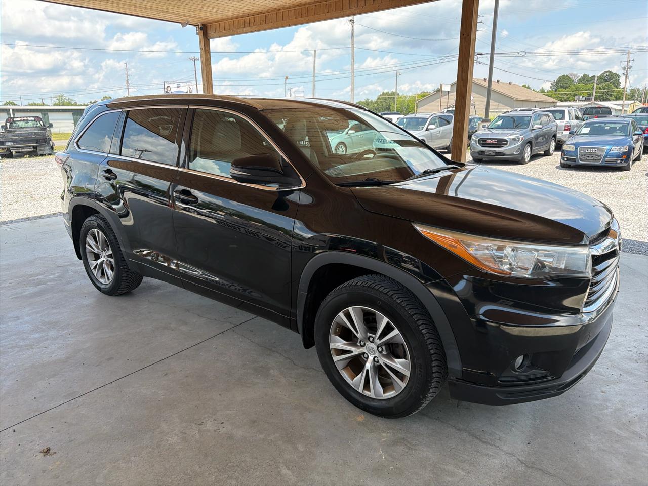 Toyota Highlander AWD 4dr V6 XLE (Natl) 2015