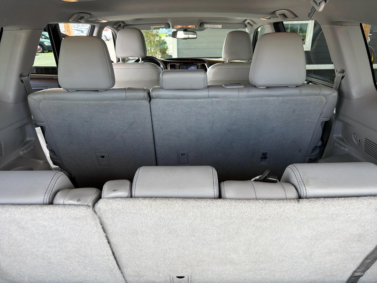 Toyota Highlander AWD 4dr V6 XLE (Natl) 2015