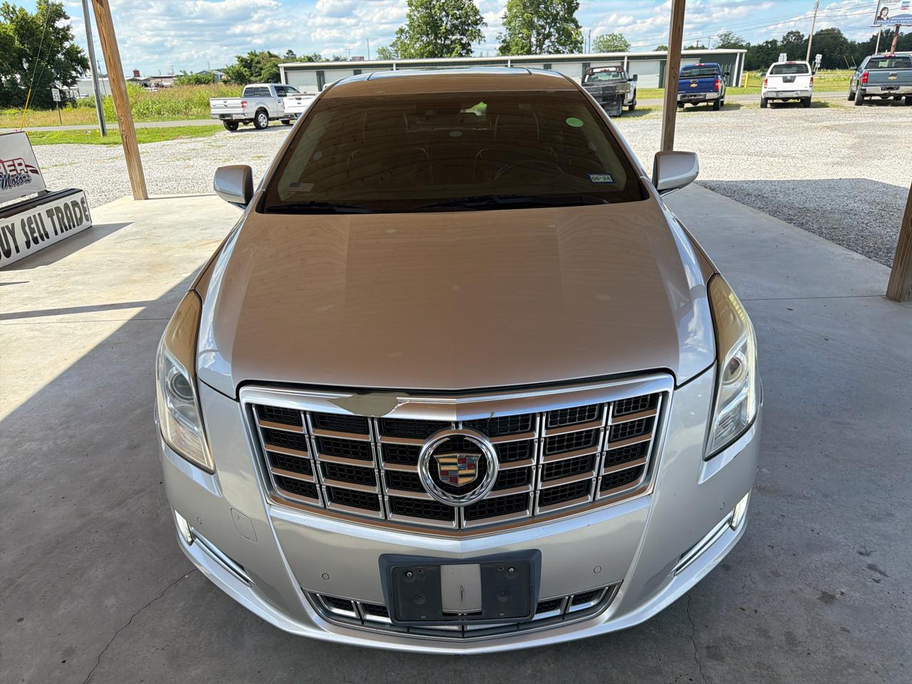 Cadillac XTS 4dr Sdn Luxury FWD 2015