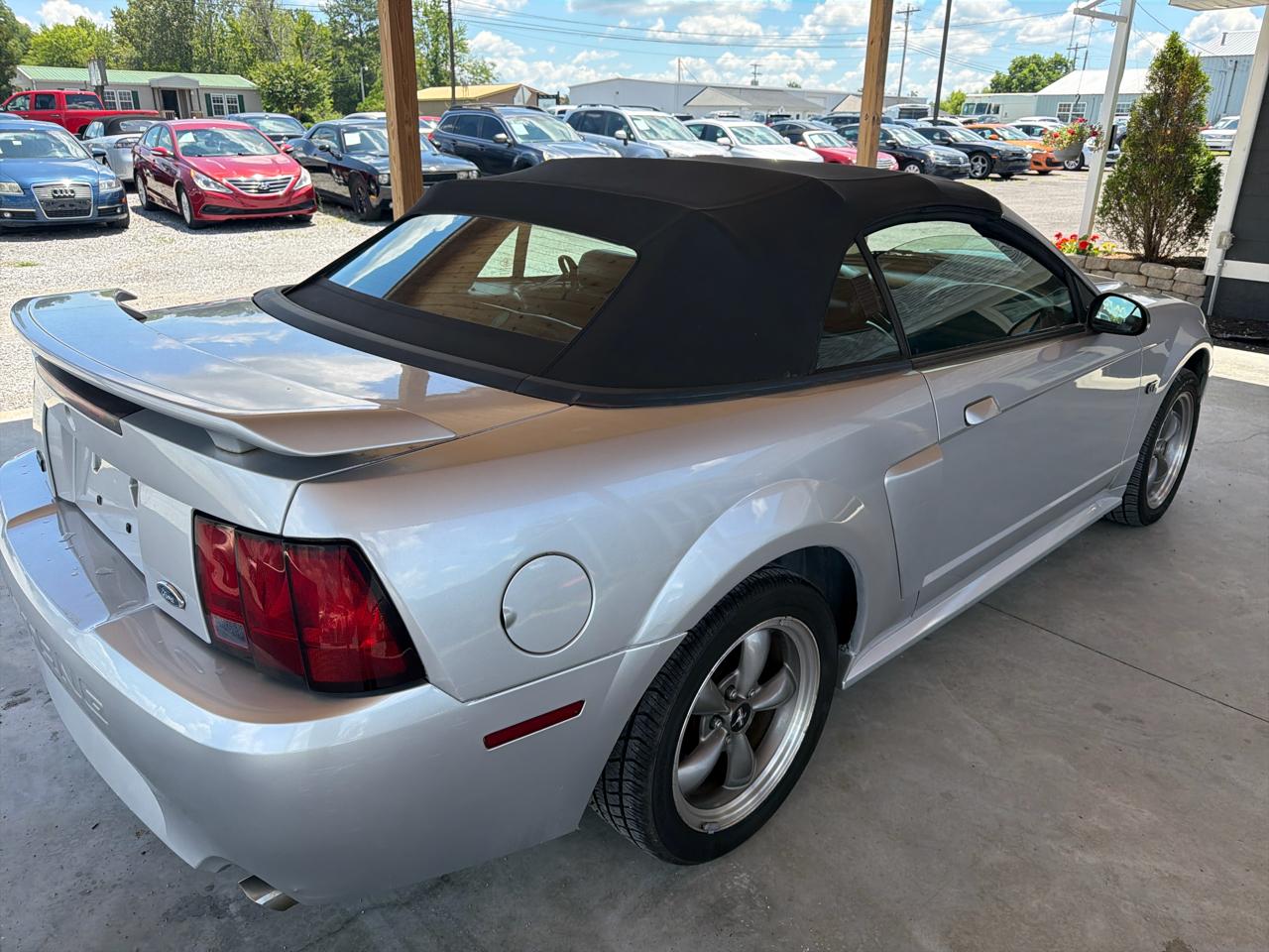 Ford Mustang 2dr Conv GT Deluxe 2003