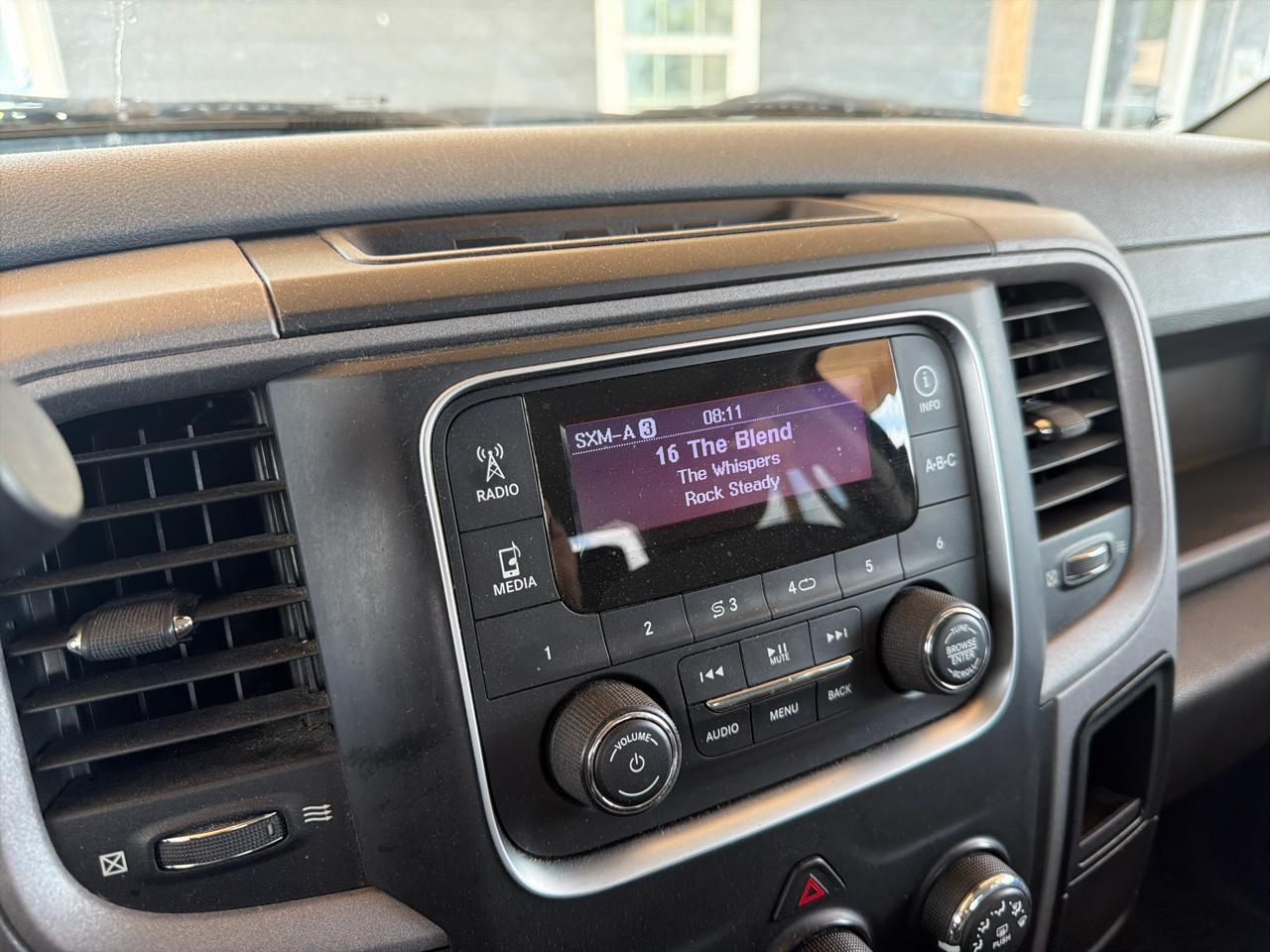 RAM 1500 4WD Crew Cab 140.5" Express 2014