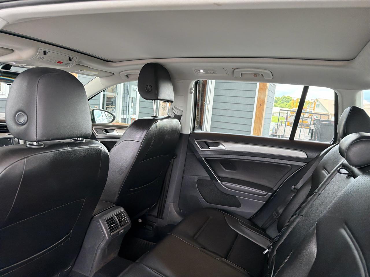 Volkswagen Golf SportWagen 1.8T SEL Auto 2017