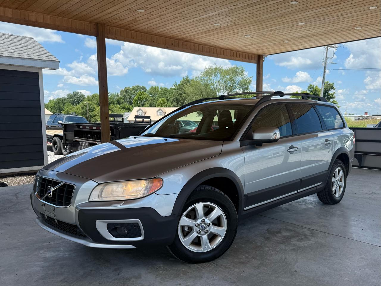 Volvo XC70 4dr Wgn 3.2L w/Sunroof 2009