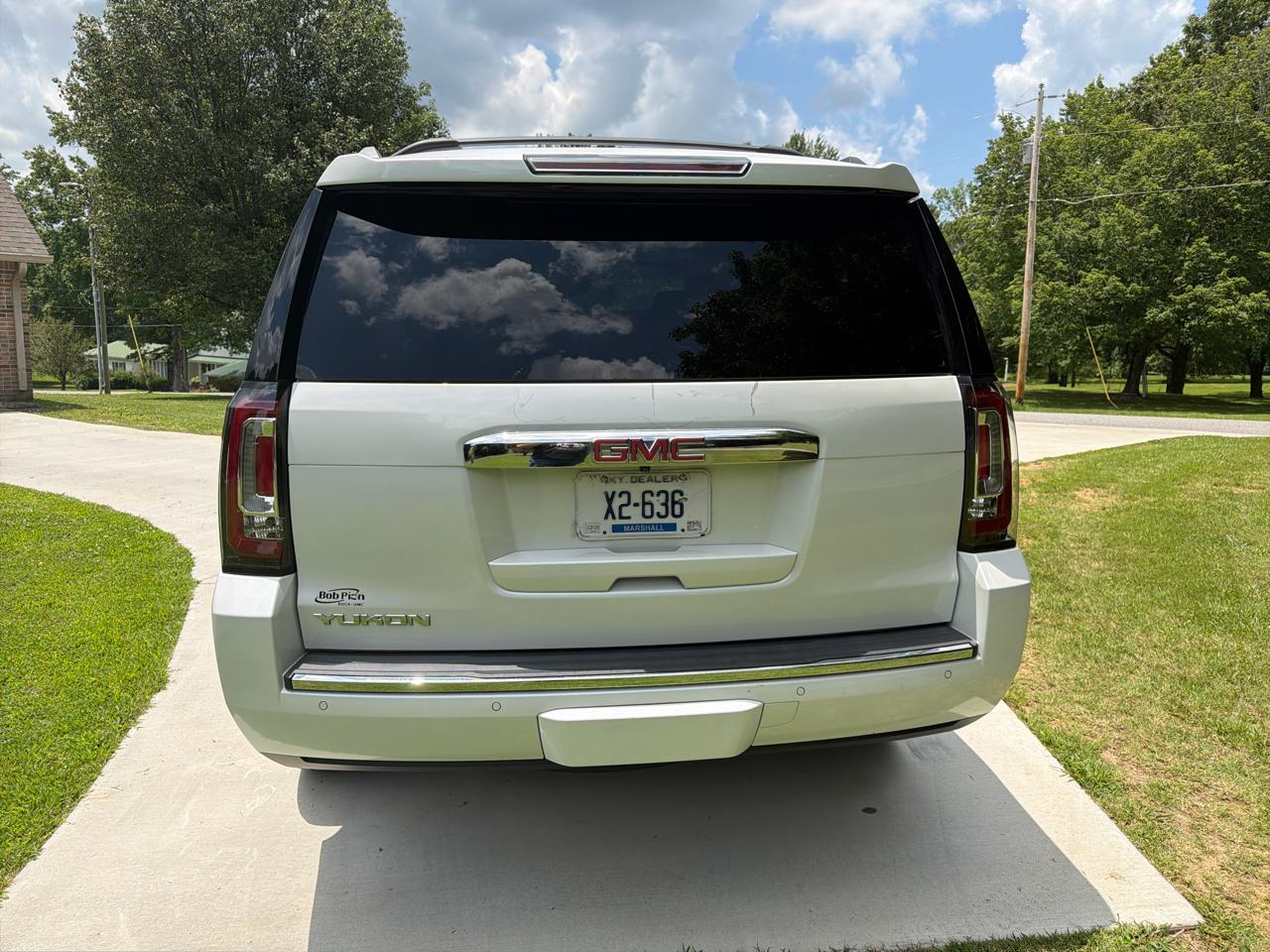 GMC Yukon 4WD 4dr Denali 2016