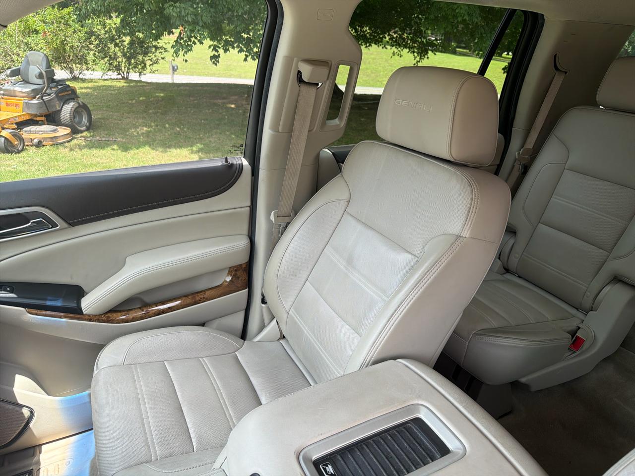 GMC Yukon 4WD 4dr Denali 2016