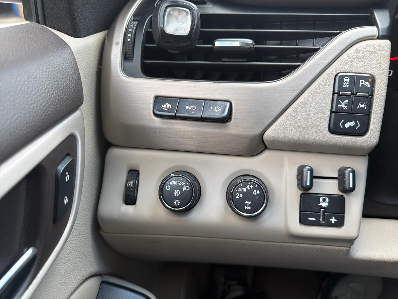 GMC Yukon 4WD 4dr Denali 2016
