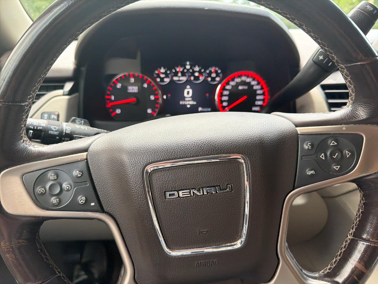GMC Yukon 4WD 4dr Denali 2016