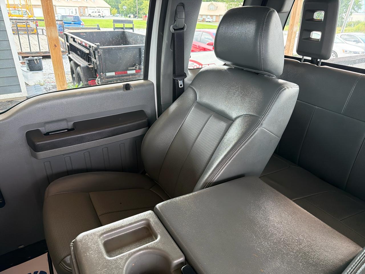 Ford Super Duty F-250 SRW 4WD SuperCab 142" XL 2016