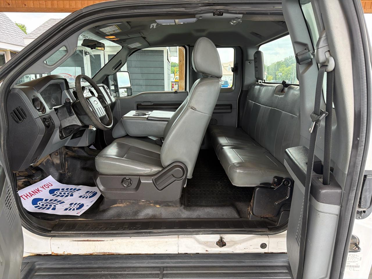 Ford Super Duty F-250 SRW 4WD SuperCab 142" XL 2016