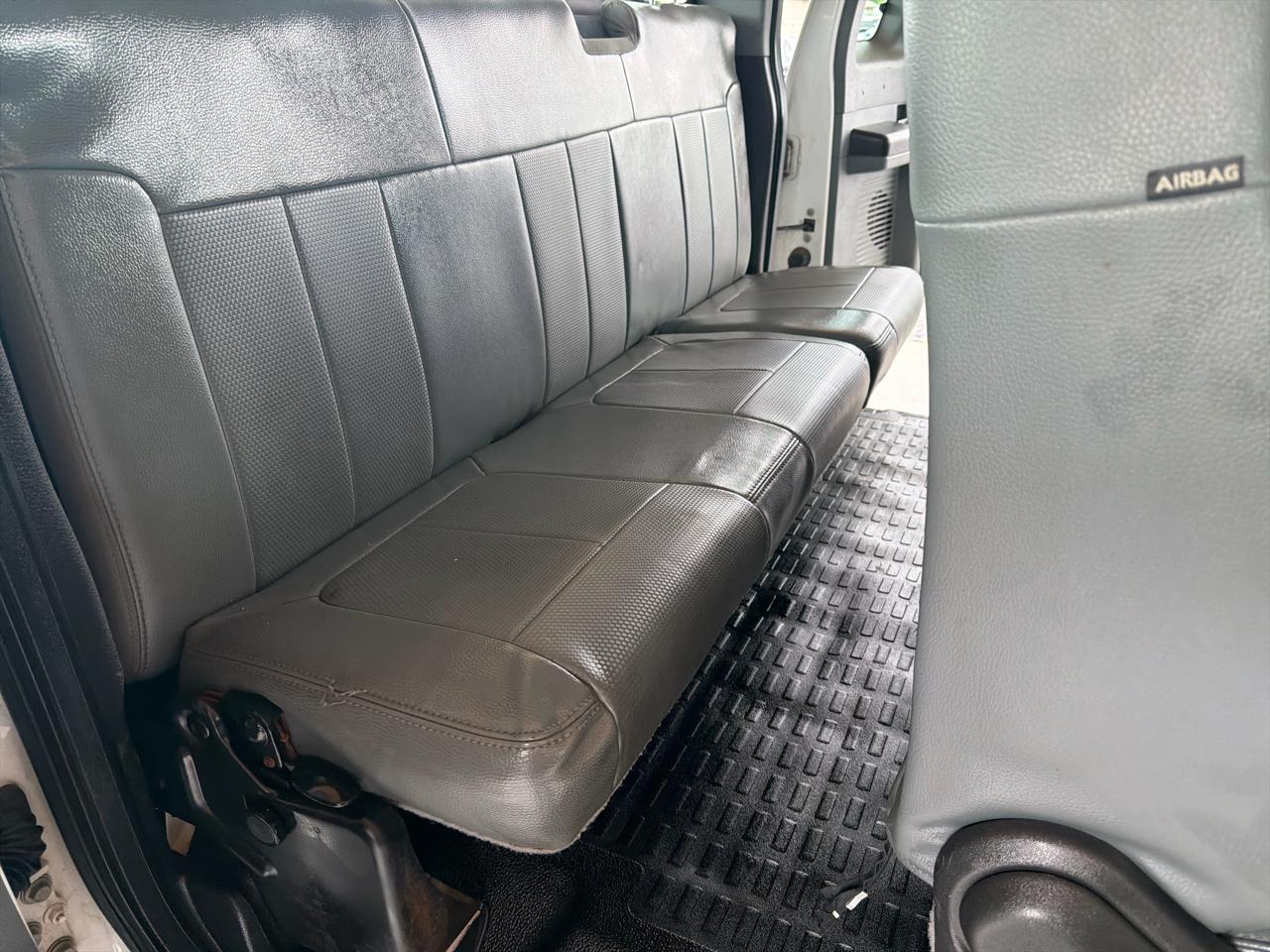 Ford Super Duty F-250 SRW 4WD SuperCab 142" XL 2016