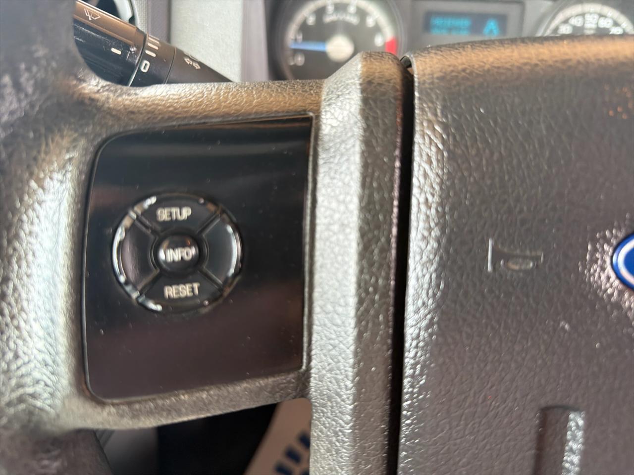 Ford Super Duty F-250 SRW 4WD SuperCab 142" XL 2016