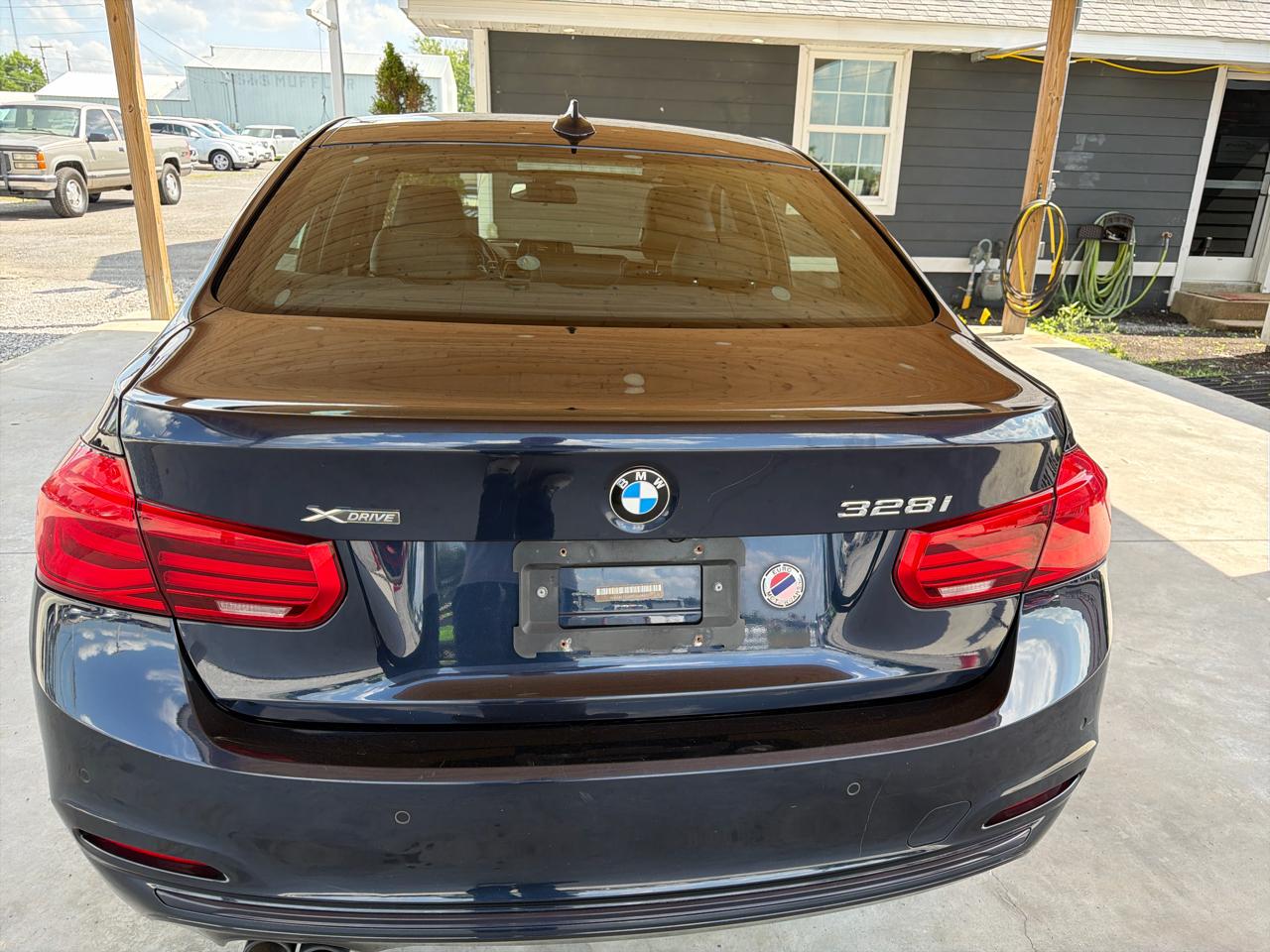 BMW 3 Series 4dr Sdn 328i xDrive AWD SULEV South Africa 2016