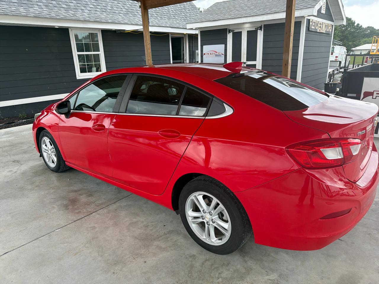 Chevrolet Cruze 4dr Sdn 1.4L LT w/1SD 2017