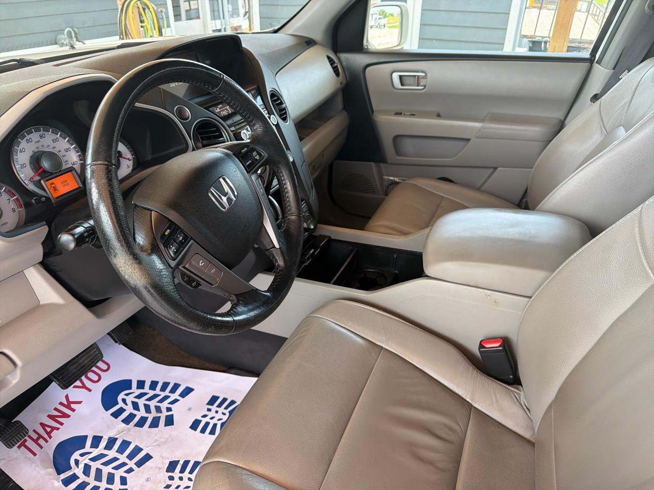 Honda Pilot 2WD 4dr Touring w/RES & Navi 2015