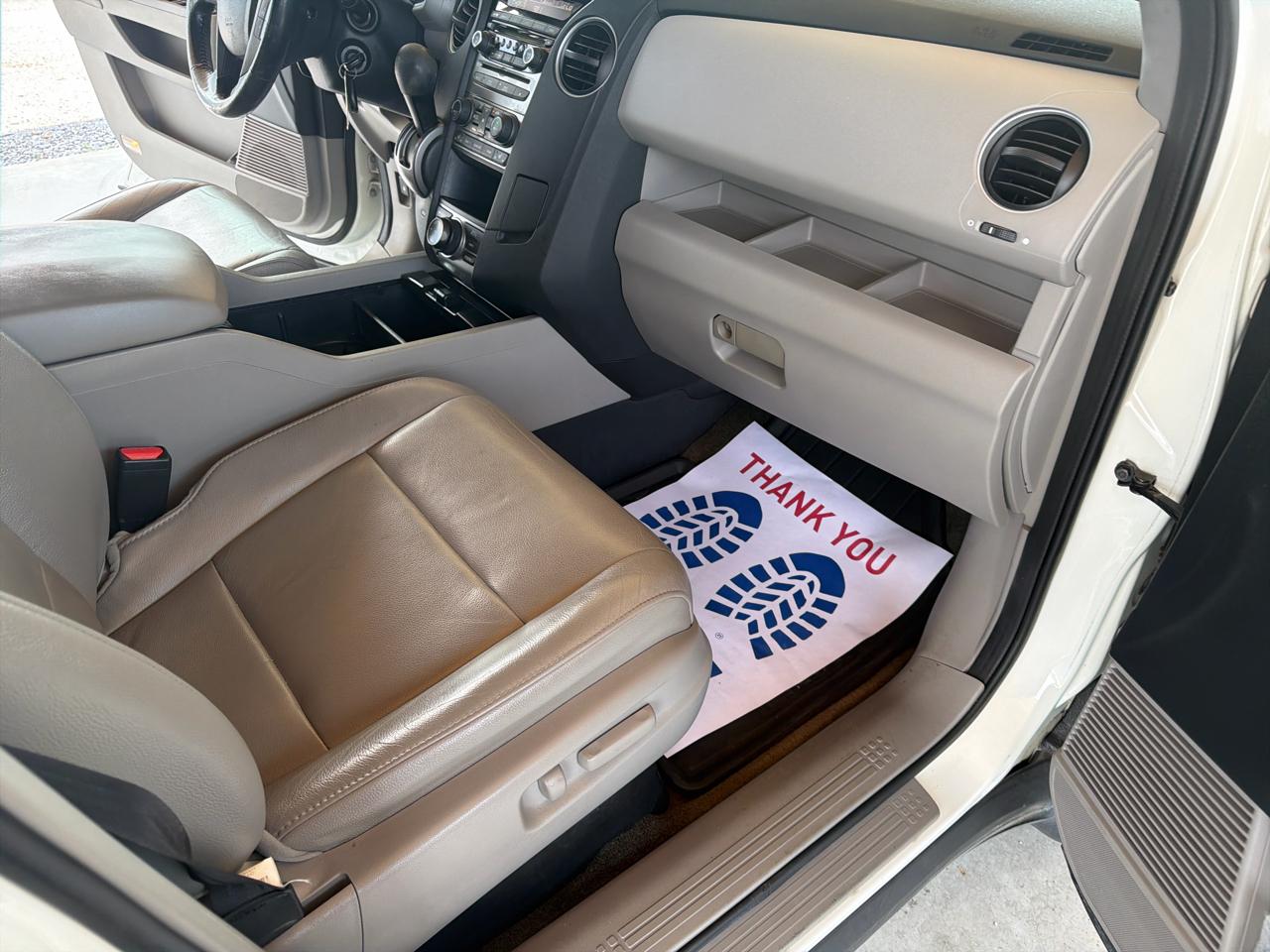 Honda Pilot 2WD 4dr Touring w/RES & Navi 2015