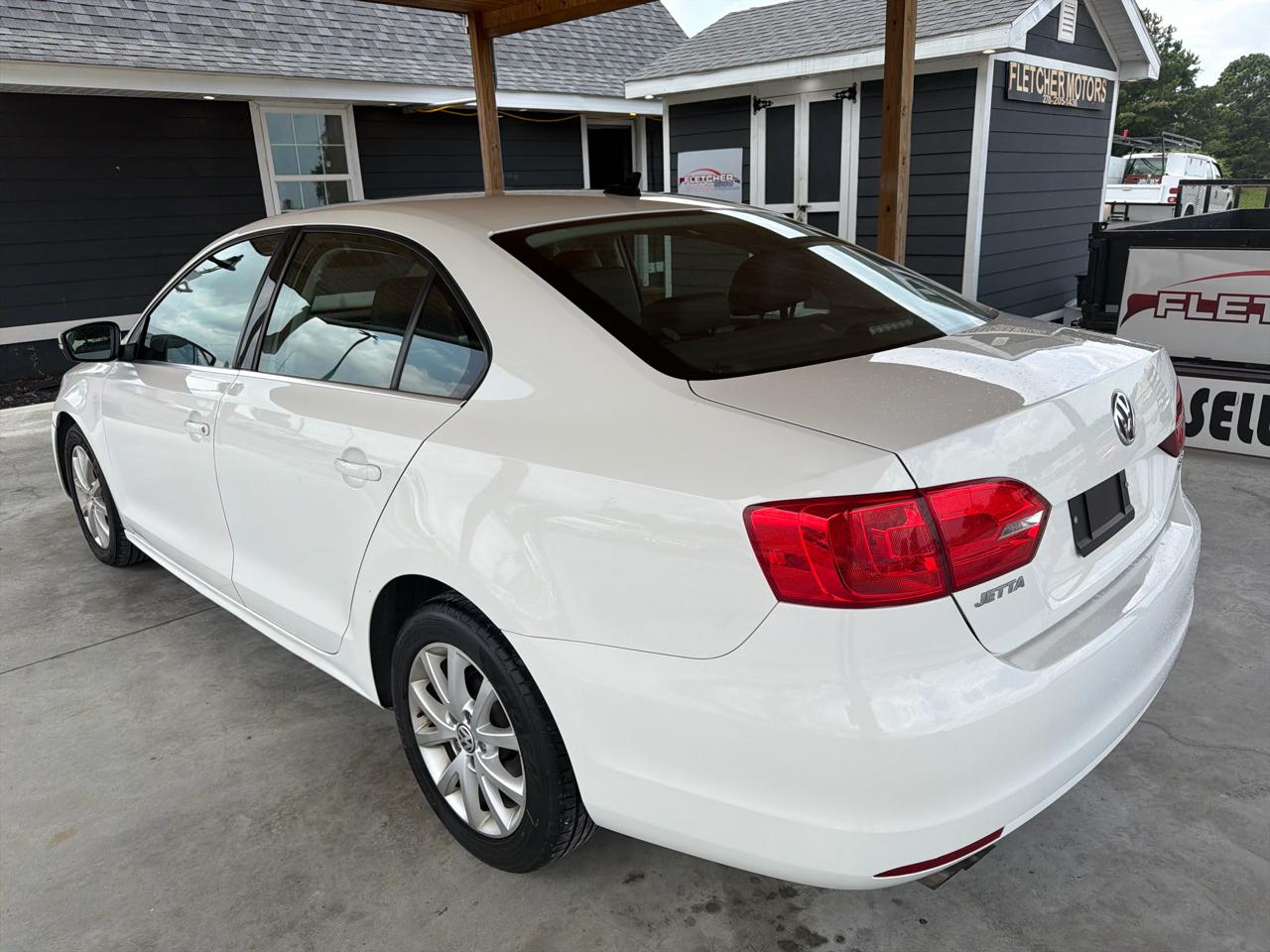 Volkswagen Jetta Sedan 4dr Auto SE PZEV 2013