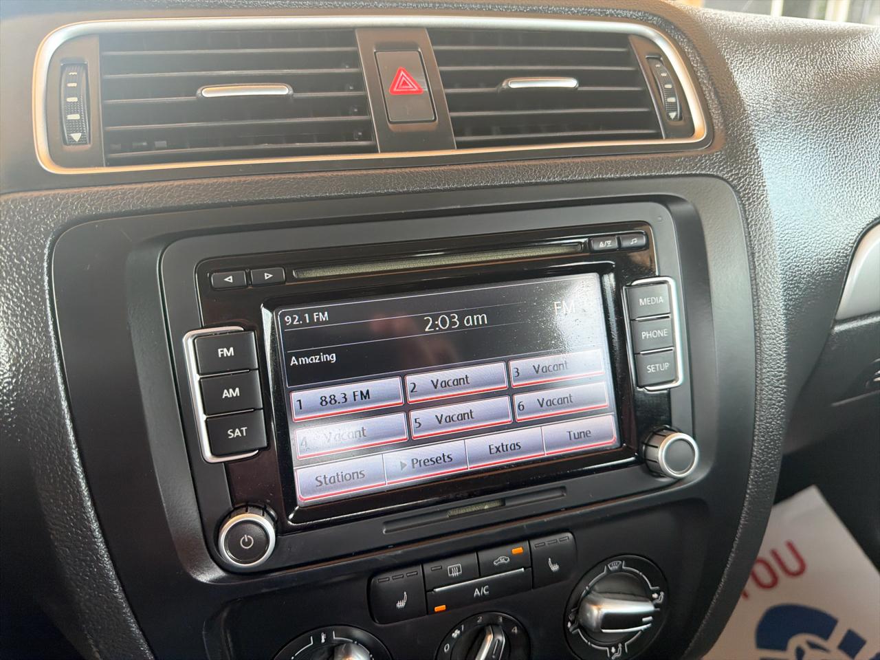 Volkswagen Jetta Sedan 4dr Auto SE PZEV 2013