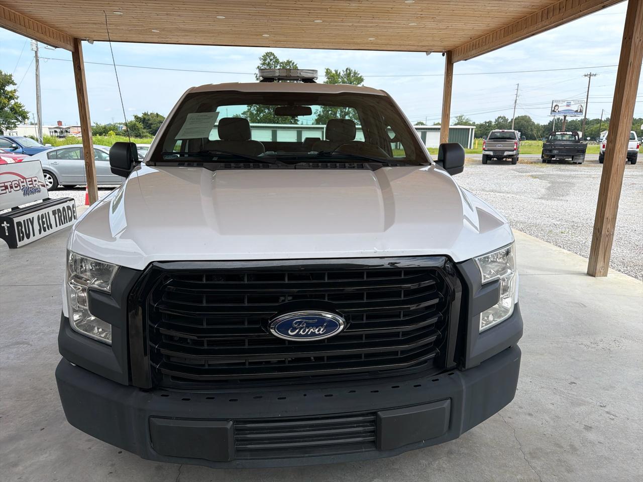 Ford F-150 2WD Reg Cab 141" XLT 2015