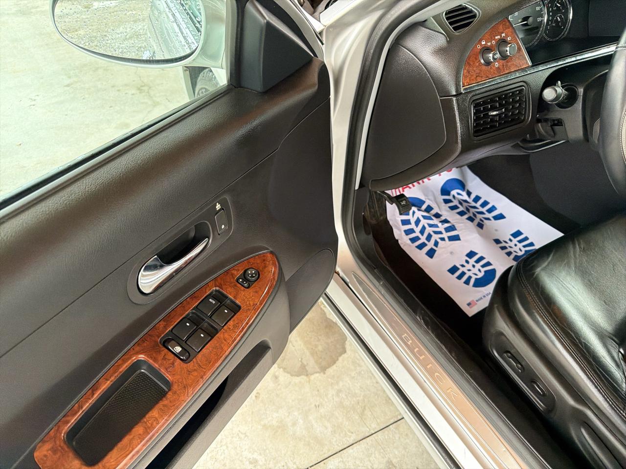 Buick LaCrosse 4dr Sdn CXL 2005