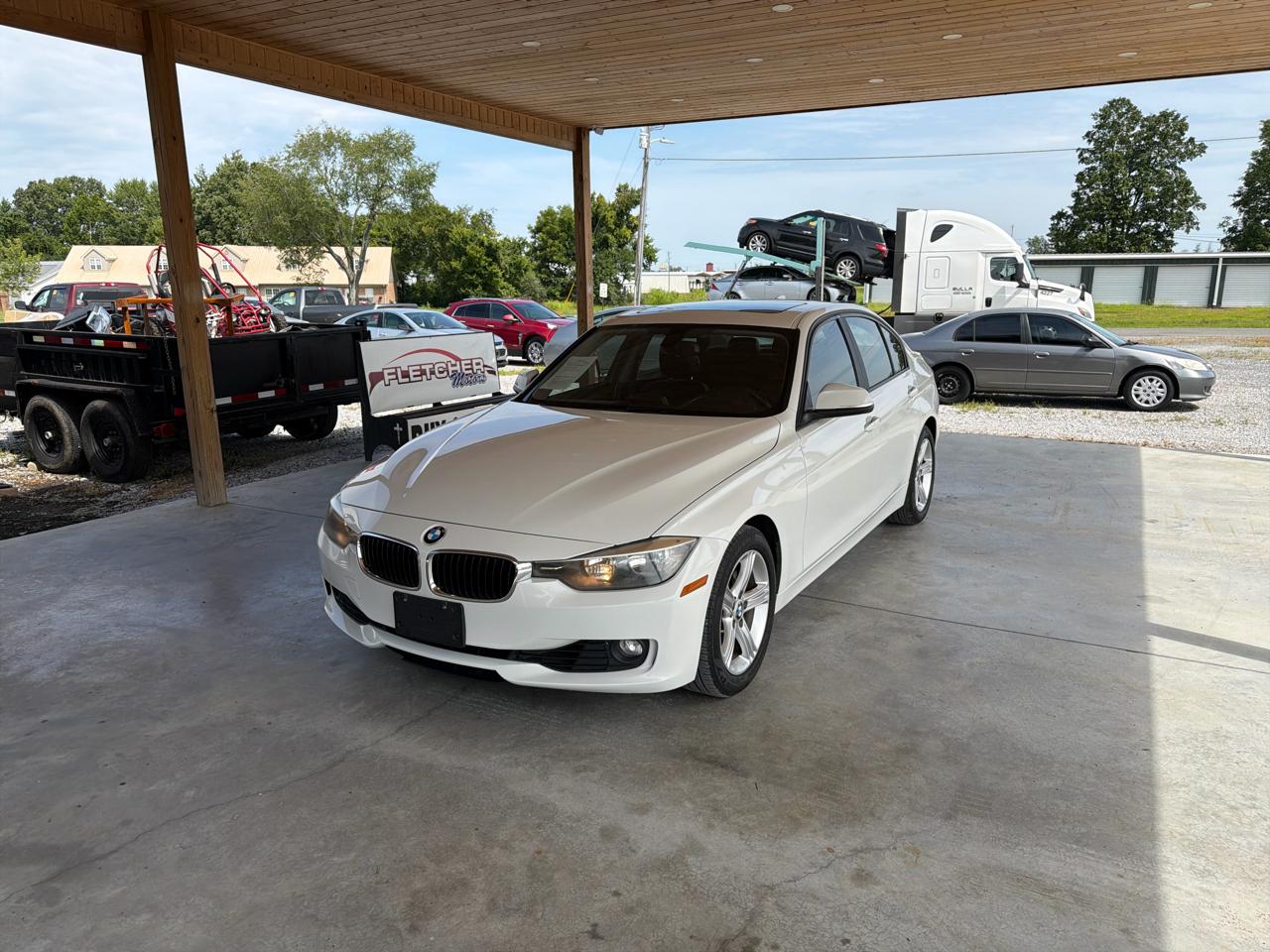 BMW 3 Series 4dr Sdn 328i RWD 2014