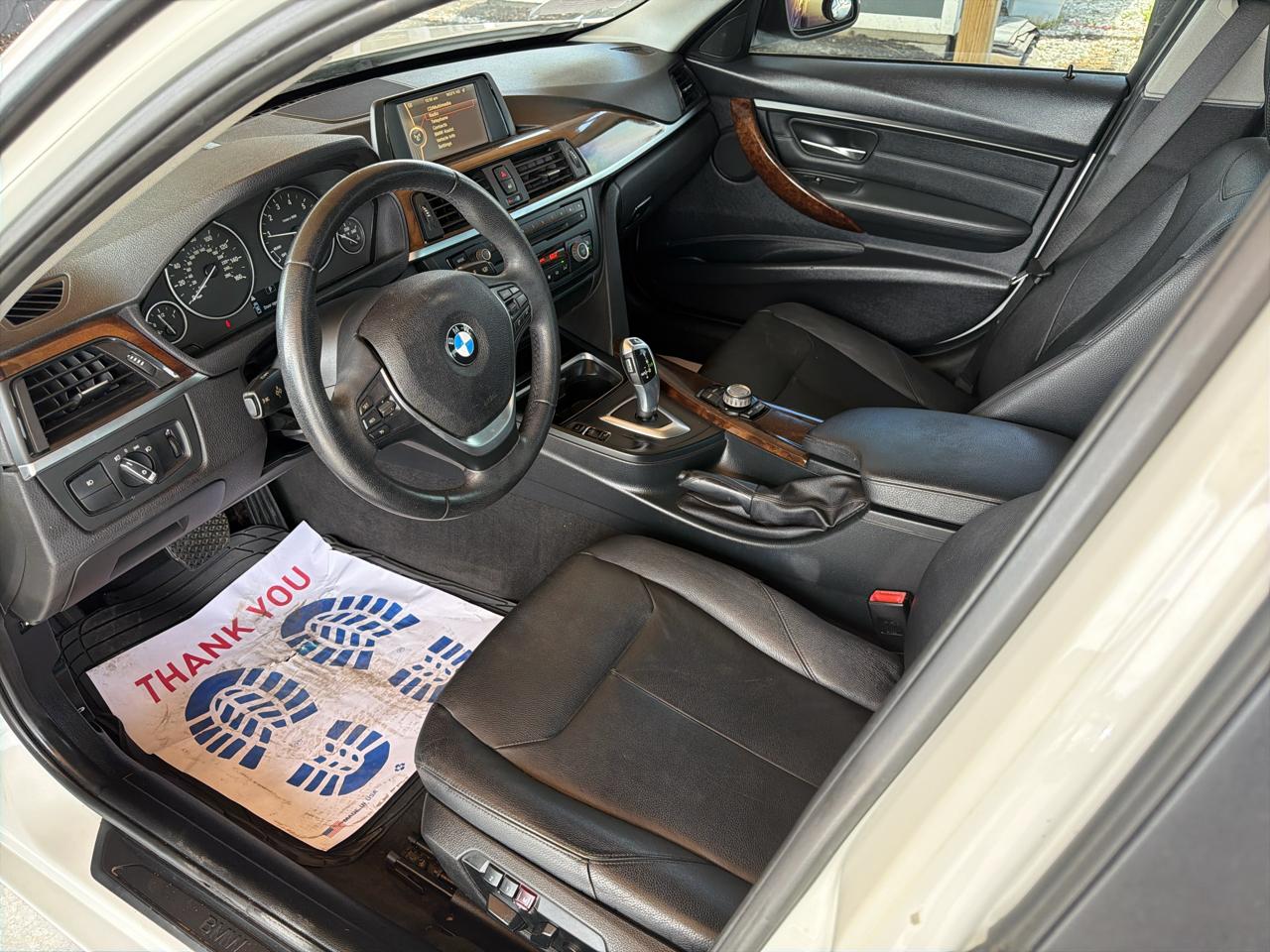 BMW 3 Series 4dr Sdn 328i RWD 2014