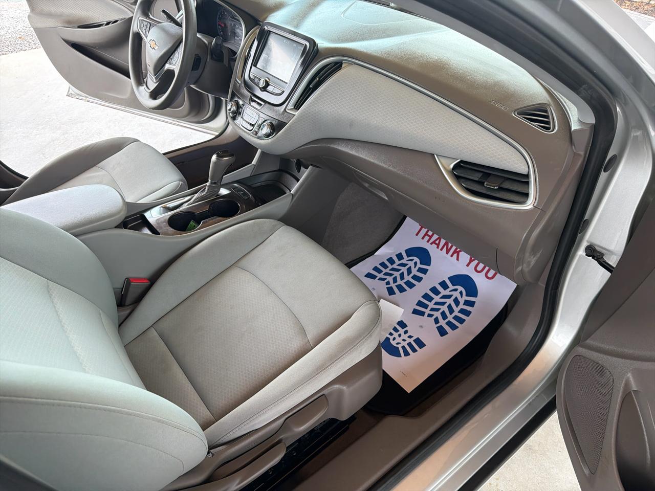 Chevrolet Malibu 4dr Sdn LS w/1LS 2017