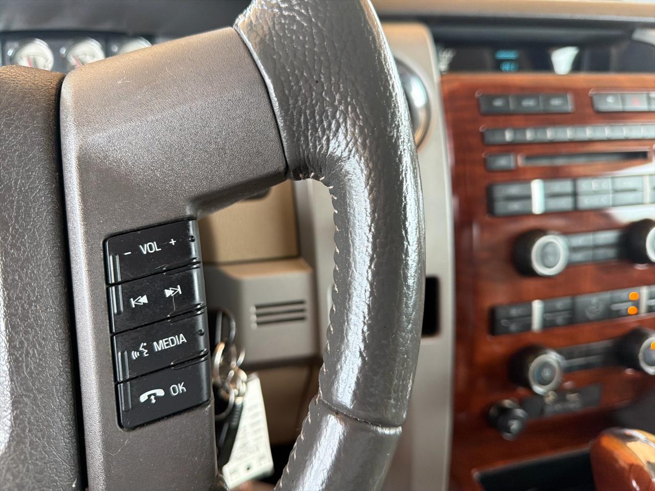 Ford F-150 4WD SuperCab 145" Lariat 2009