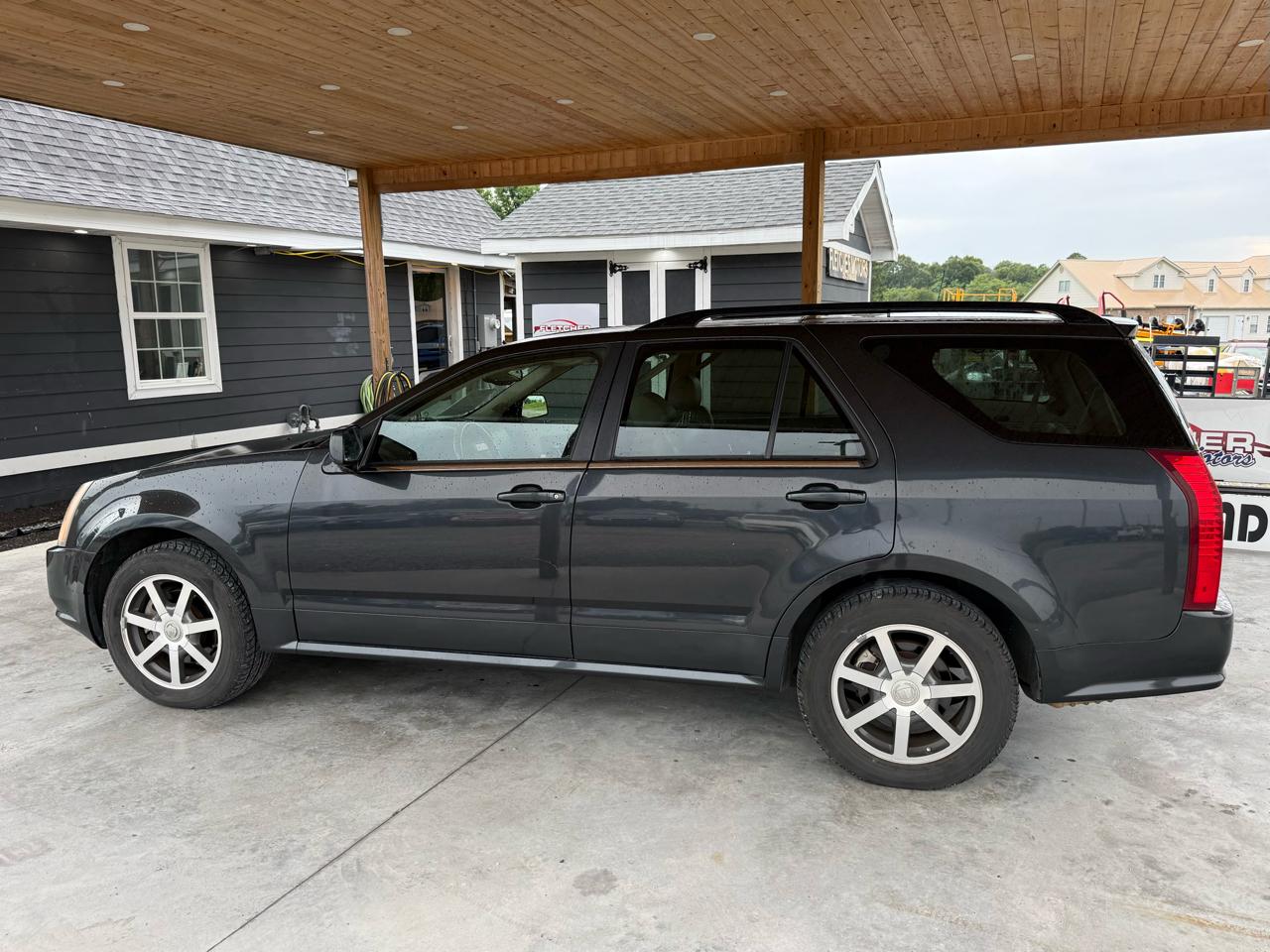 Cadillac SRX 4dr V8 SUV 2004